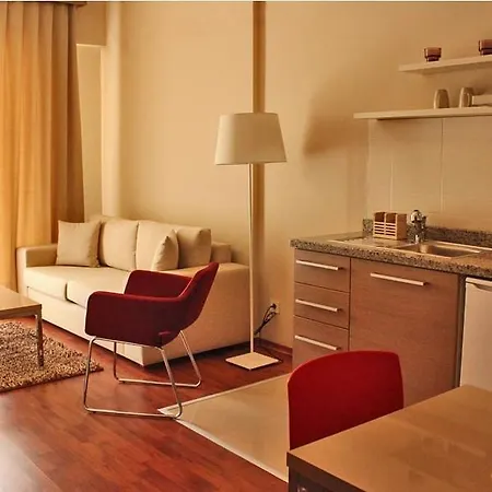 ホテル B-suites & Wellness 2*