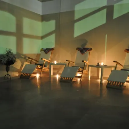 ホテル B-suites & Wellness