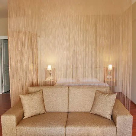 ホテル B-suites & Wellness