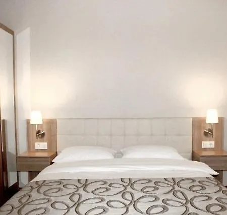 B-suites & Wellness