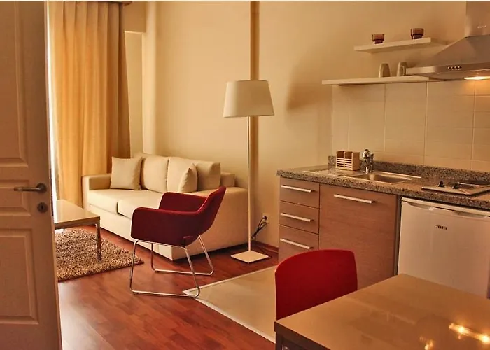 Hotel B-suites & Wellness 2*