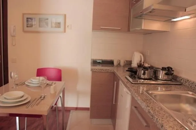 Hotel B-suites & Wellness