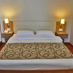 B-suites & Wellness 2* Gebze