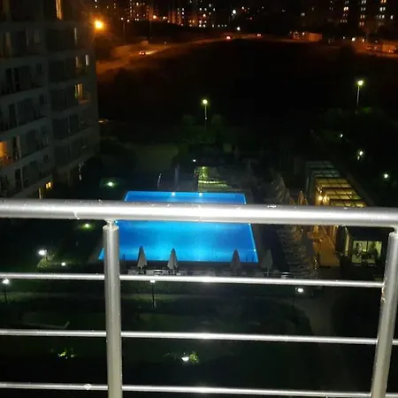 Отель B-suites & Wellness 2*