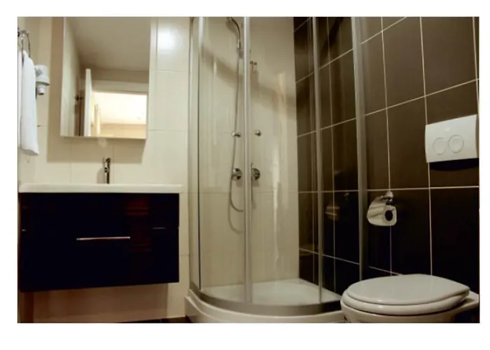 B-suites & Wellness Hotell