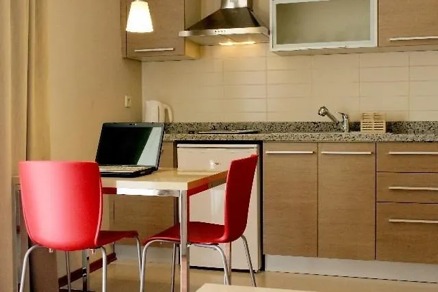 Hotel B-suites & Wellness Gebze