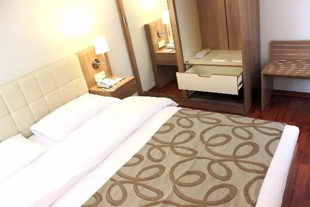 Hotel B-suites & Wellness Gebze